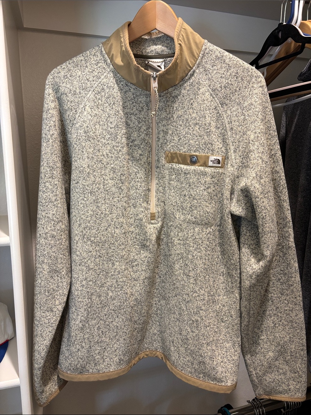 LIKE NEW North face quarter zip fleece